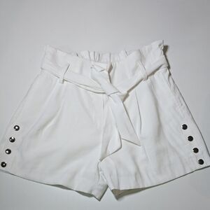 DYNAMITE Waist Tie button Details Shorts